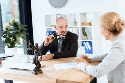 Jobs im Rechtswesen sind spannend und vielfältig – sie erfordern einen ausgeprägten Gerechtigkeitssinn.
